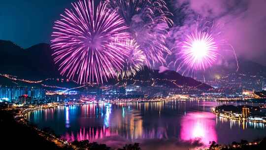 城市湖畔烟花与远山夜景