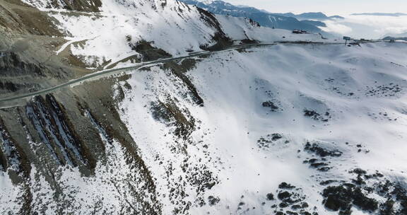 四川夹金山雪山冬日航拍风景