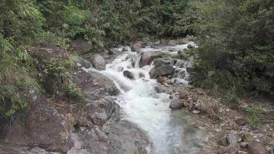 瀑布水流山泉水大自然自然风景自然风光