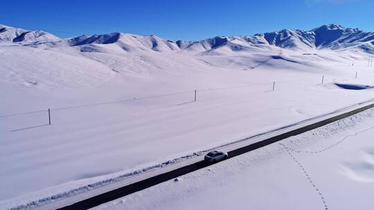 可可托海雪地公路