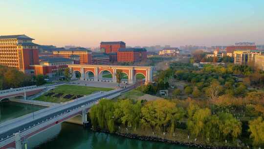 杭州浙江大学紫金港校区校门风景视频素材