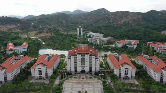 厦门湾南岸漳州港厦门大学嘉庚学院航拍视频素材模板下载