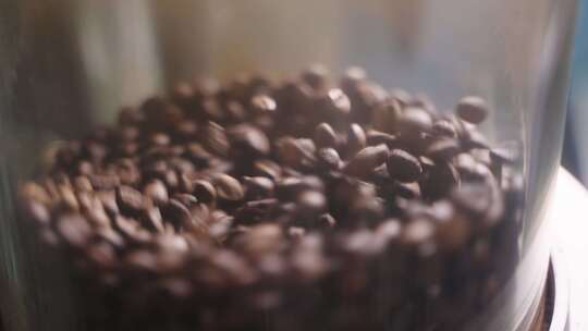 自动机炒咖啡豆自动化加工车间炒咖啡豆