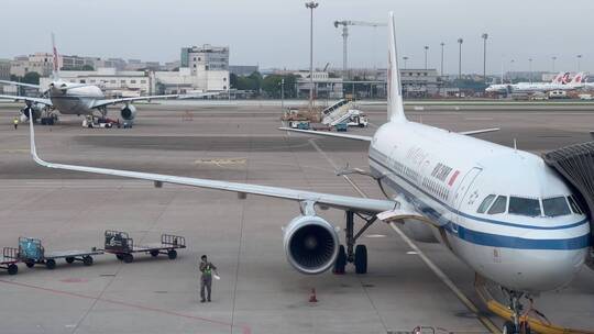 杭州萧山机场国航航班起飞视频素材模板下载