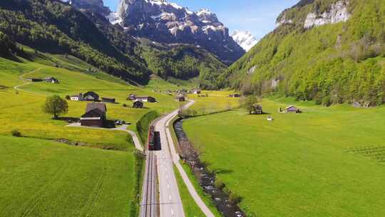 火车旅行、有轨电车、旅游火车