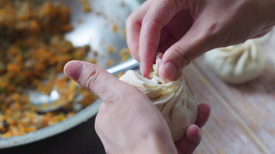 家庭居家包水饺包饺子视频素材模板下载