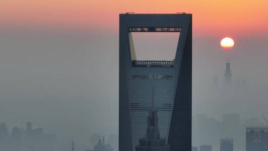 陆家嘴平流雾日出