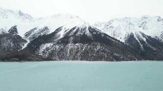 4k航拍西藏然乌湖雪山视频素材模板下载