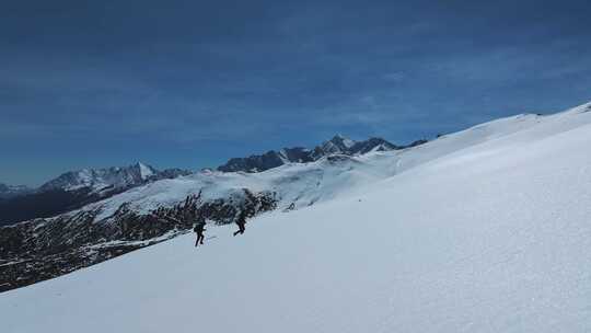 雪宝顶徒步旅行素材