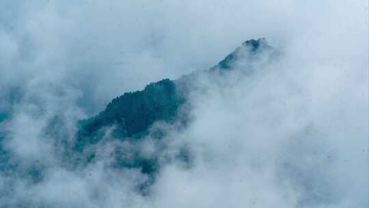 秦岭山脉云海云雾飘动视频素材模板下载