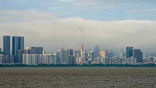 平流云深圳地标中心区