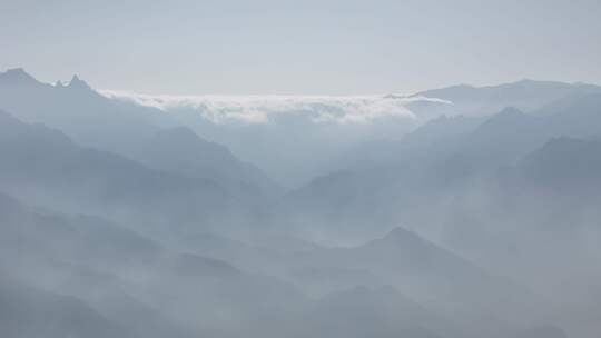 航拍秦岭山脉秋季风景云海