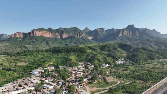 大山深处的山村航拍