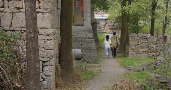 恩爱小情侣在太行山村旅游【套组】