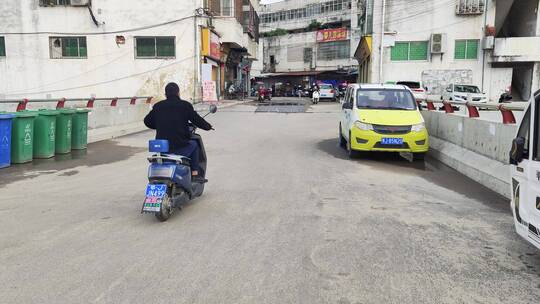 疫情小区核酸检查路上行人车辆门店