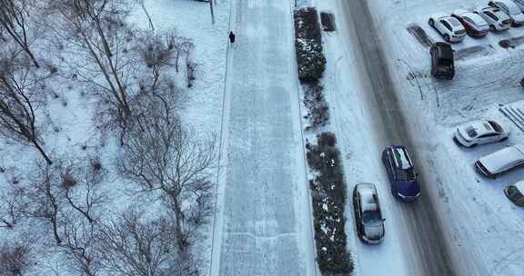 航拍雪后城市住宅区景象