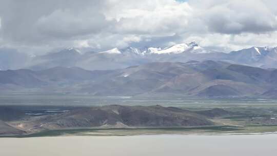 西藏当却藏布江湿地风光