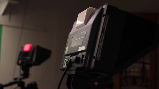 电视演播室摄像机理货灯特写镜头视频素材模板下载