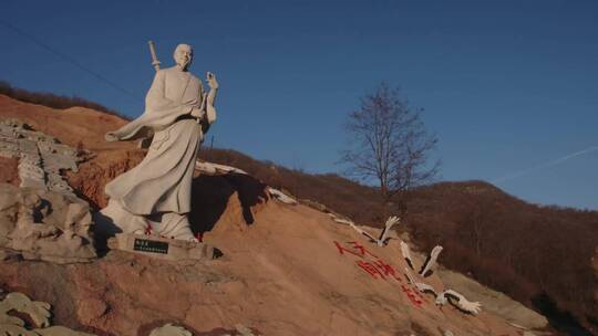 东北道教创始人郭守真雕塑视频素材模板下载
