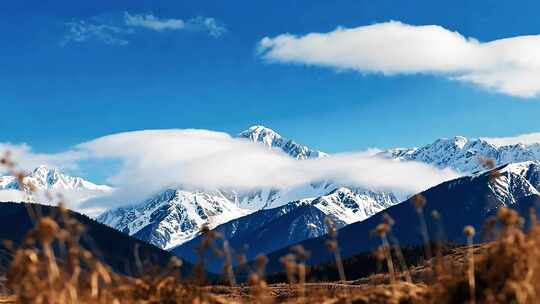 雪山自然风光全景