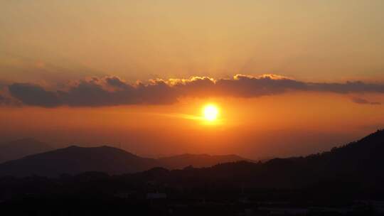 太阳下山延时夕阳山峰日落山脉傍晚夜幕降临