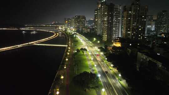 海边公路夜景航拍情侣中路夜晚道路沿海公路