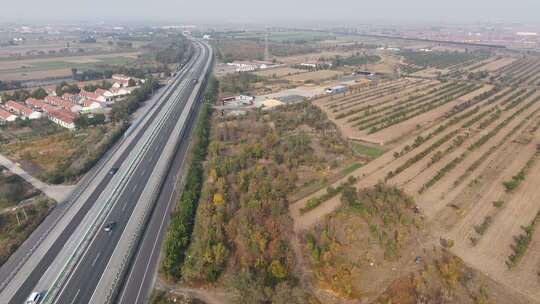 高速公路航拍田野乡村景象