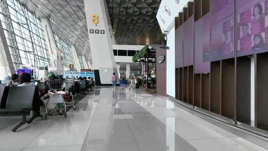 4K-漫步在国际机场航站楼03视频素材模板下载