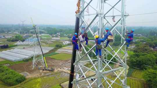 航拍电力建设