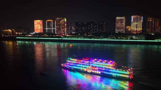 航拍宜昌城市夜景与长江游船