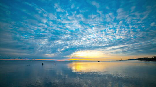 黄昏日落天空大气漂亮落日芬兰湾美景视频素材模板下载