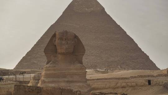 吉萨大狮身人面像和埃及哈夫拉金字塔视频素材模板下载