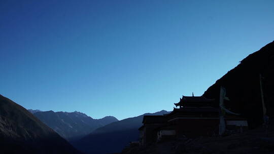 贡嘎山老贡嘎寺走云延时 日转夜