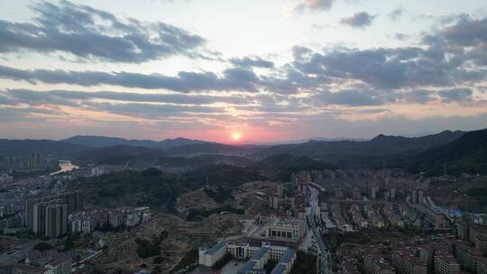 城市夜幕降临日落晚霞夕阳航拍