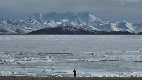 西藏那曲纳木措冰湖念青唐古拉雪山高空航拍