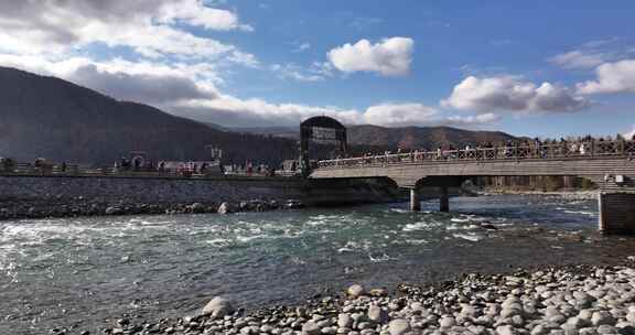 新疆禾木村秋景航拍风光