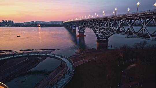 航拍夕阳下的南京长江大桥集锦一