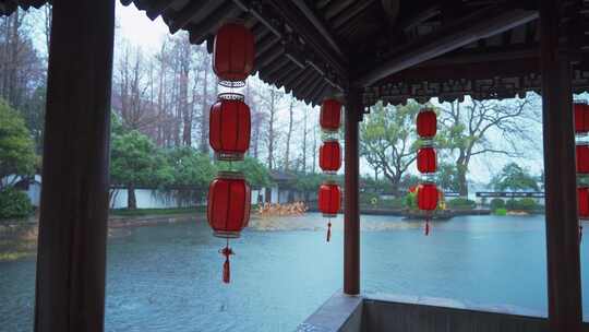 杭州西湖郭庄雨天风景