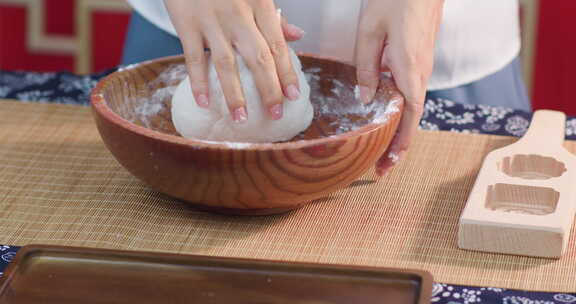 中秋做月饼