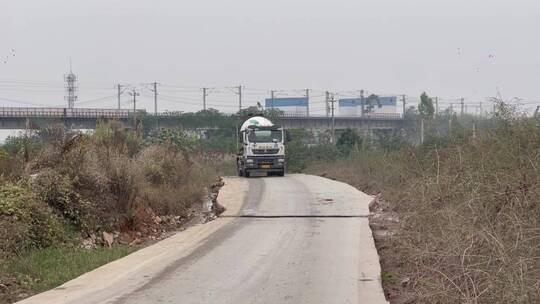 混泥土搅拌机运输车1视频素材模板下载