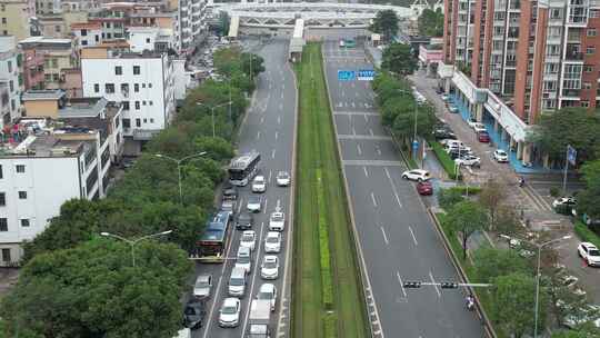 4K航拍深圳市有轨电车