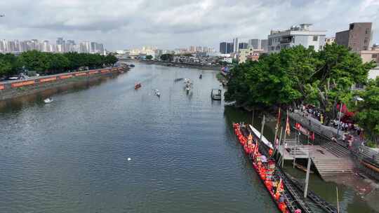 中国广东省佛山市南海区东秀聚龙赛龙舟