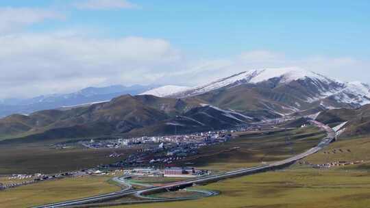 航拍青藏高原青海祁连山脉天境祁连雪山雪景