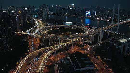4K上海无人机拍摄南浦大桥车流下班高峰夜景
