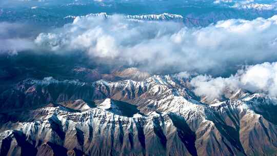 大气雪山 云海雪山  新疆天山 江山如画视频素材模板下载