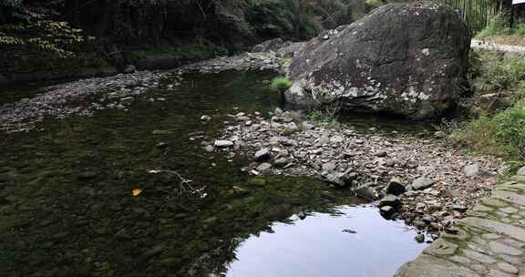 宁静山涧溪流 原生态景观 浙东小九寨