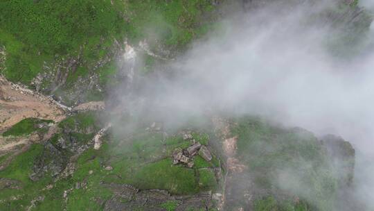 航拍大自然清晨高山云雾