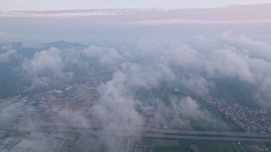 【4K超清】航拍城市日出朝阳平流雾纯净云海