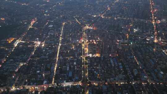 鸟瞰城市小区夜景道路网航拍