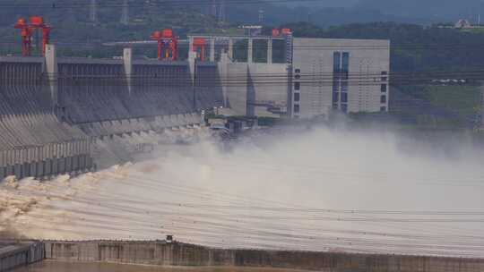 三峡大坝泄洪场景实拍视频